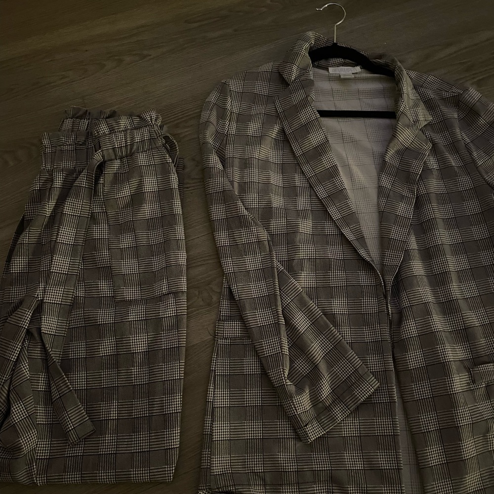 Pant suit women’s - Picture 1 of 2
